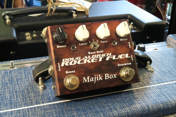 □Masty様専用資格Majik Box Doug Aldrich Rocketの+giftsmate.net