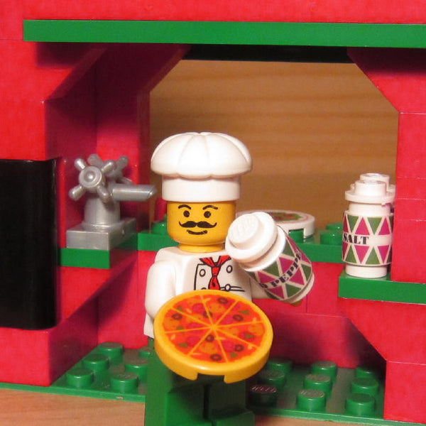 Dan's Custom Italian Pizza Restaurant (for your LEGO town) DADVENTUREDAN