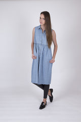 Easy in the City Vintage Denim Dress with Button Front Detail: Size Large