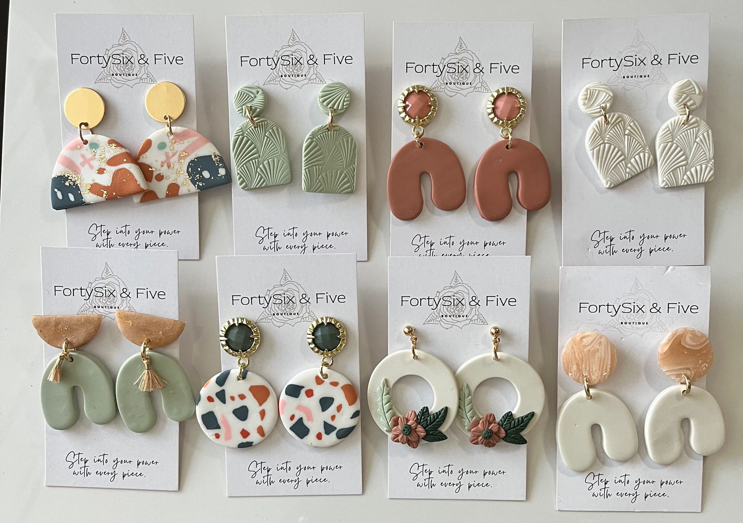 Mauve Moxie Earrings 1955