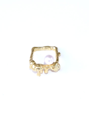 Rectangular Gold Ring with Pearl