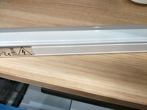 LED T5 with non aluminium casing
