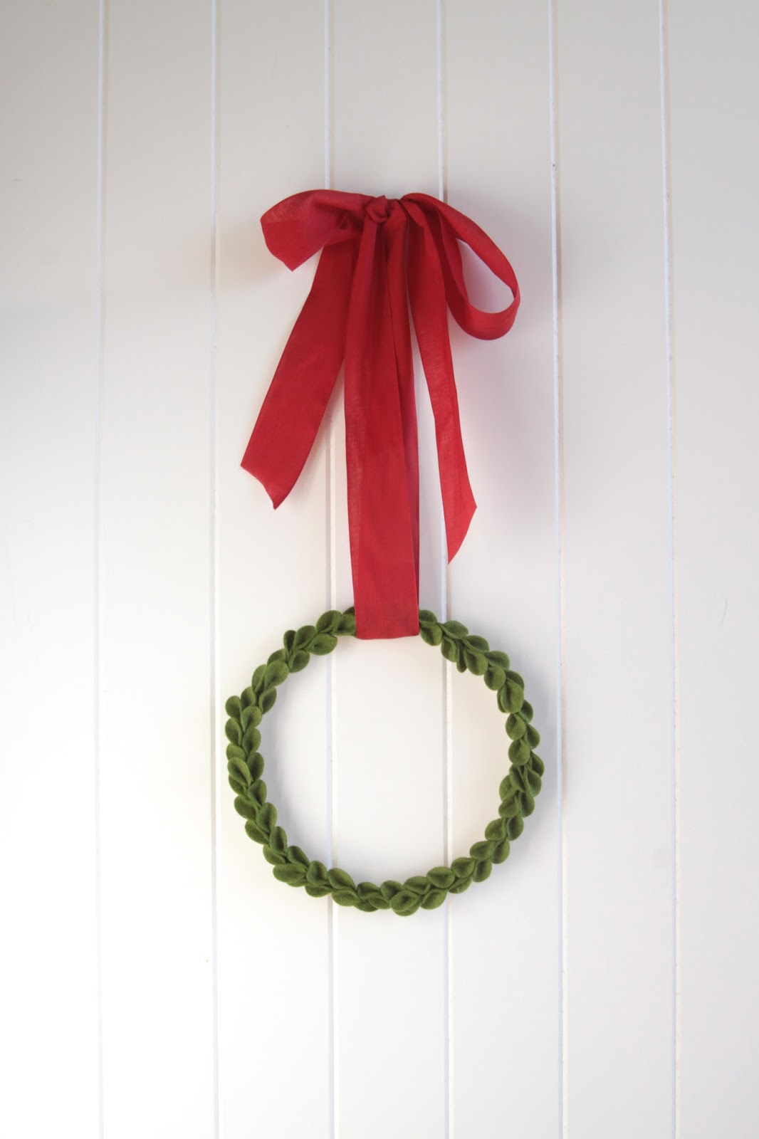 felt christmas wreath