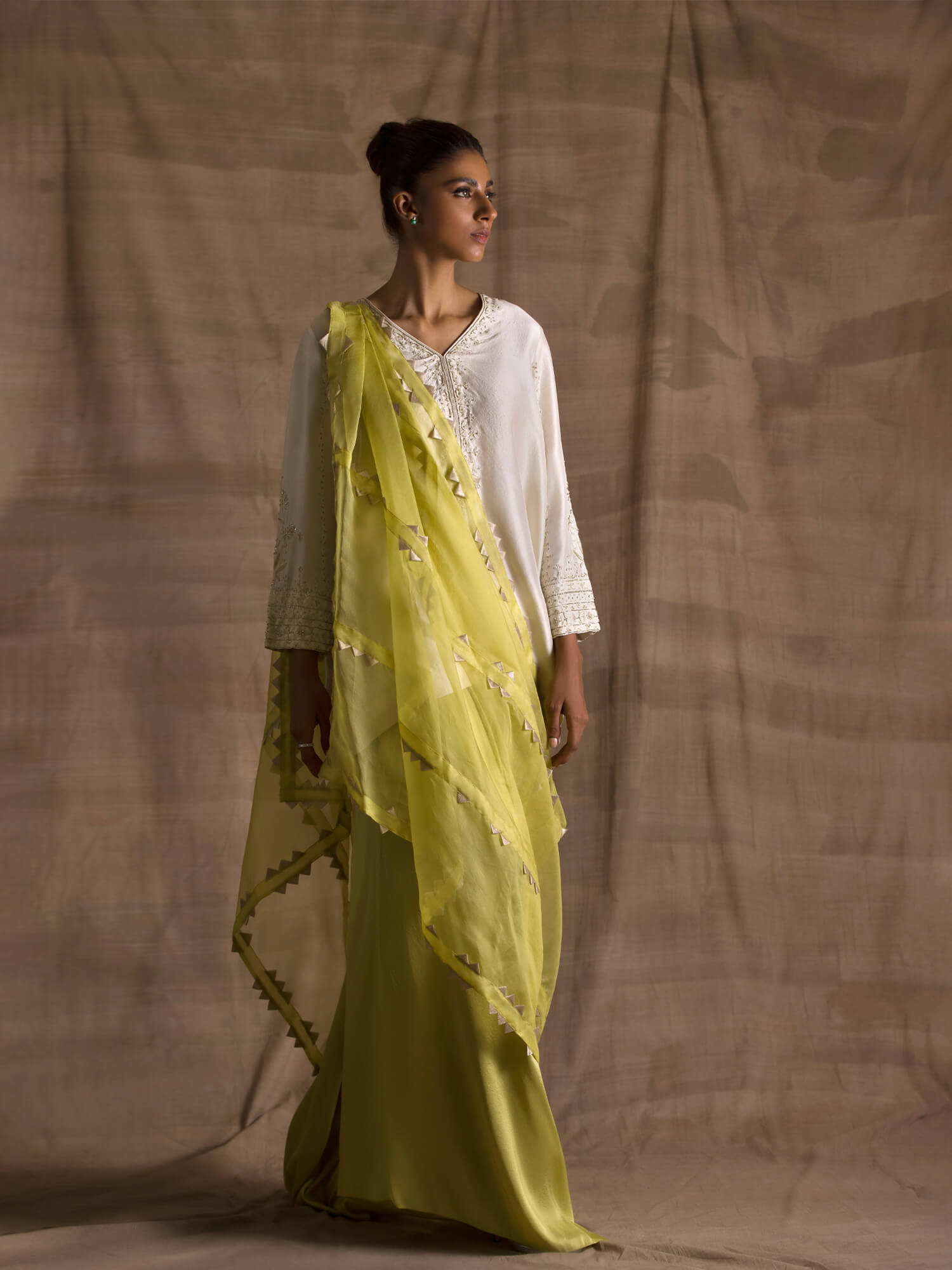 ALISHA KURTI W/ LOOSE PANT & DUPATTA - Misha Lakhani
