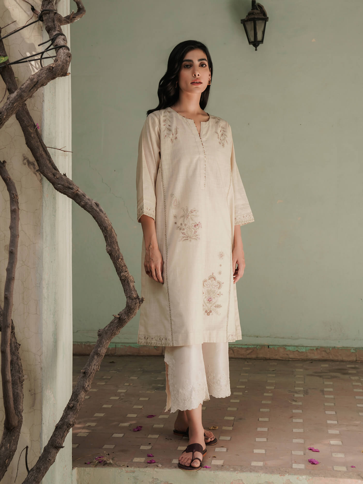 NIMR KURTI - Misha Lakhani