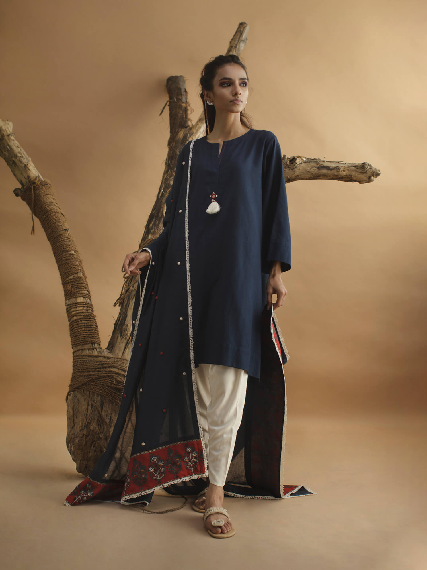 RANIA KURTI
