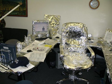 funny-imature-tin-foil-office-desk-prank-wrapped-up2