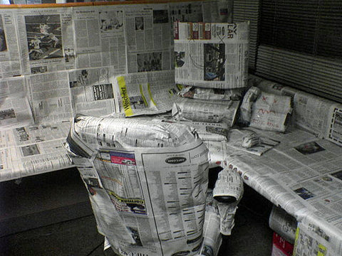 funny-newspaper-chair-office-desk-computer-prank2