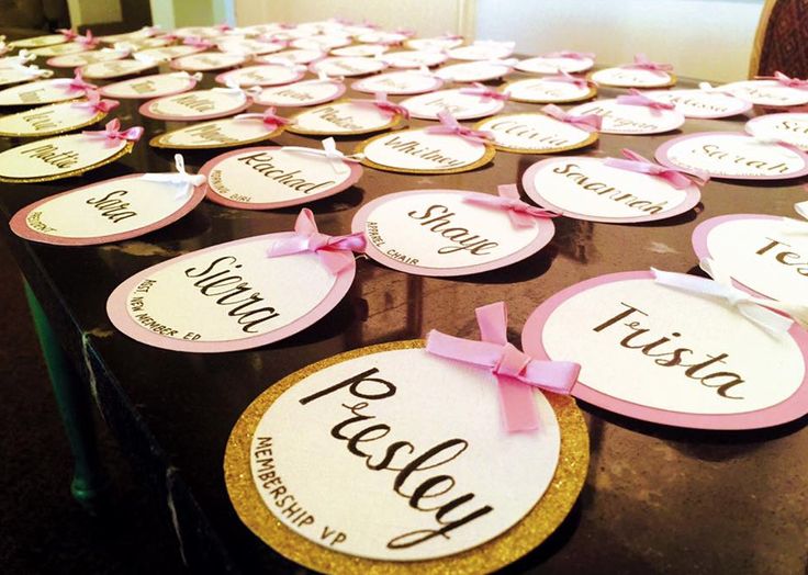 Click through to discover 7 diy cute and easy party name tags ideas | party planning | birthday party ideas | SatsumaDesigns.com #babyshower #placecards #holidays #hostess