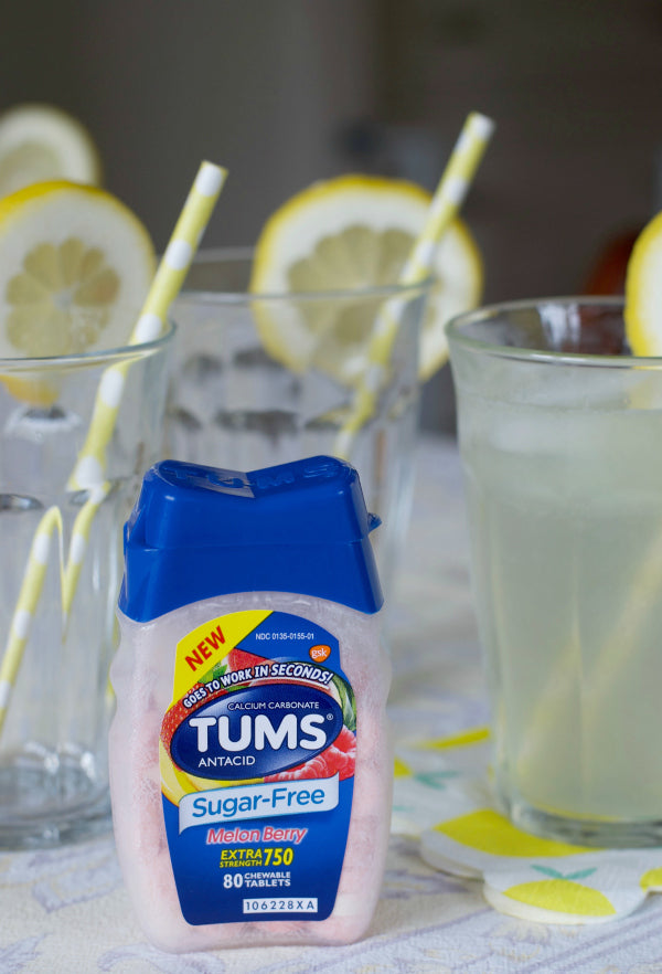 Click through to find out five delicious and easy sugar-free ways to entertain | Sugar-free ways to entertain | Party planning | SatsumaDesigns.com #TUMSSugarFree #ad