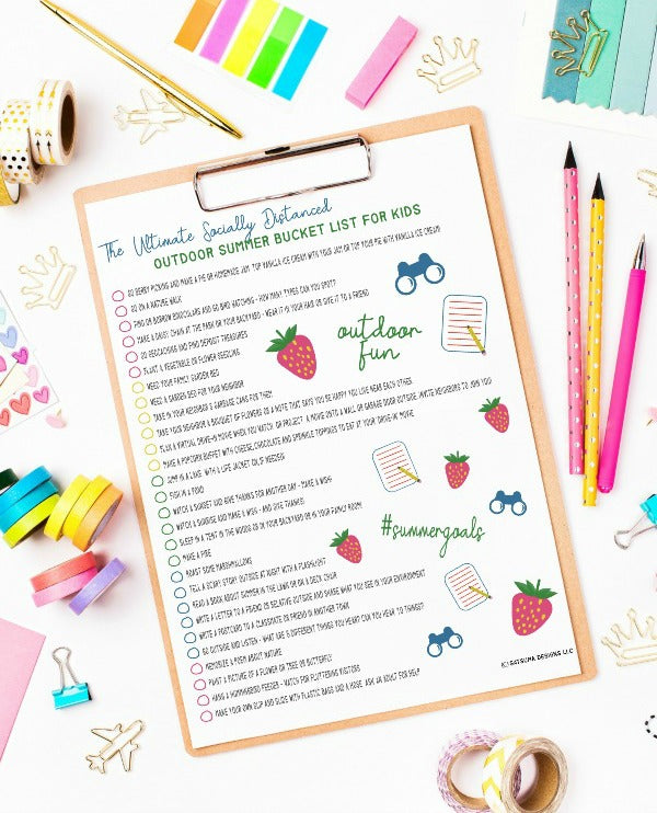 The ultimate socially distanced outdoor summer bucket list for kids. Here are 30 ideas to get your family outside and having fun this summer in the great and safe outdoors! #sociallydistanced #socialdistance #covid #summer #bucketlist #familysummer