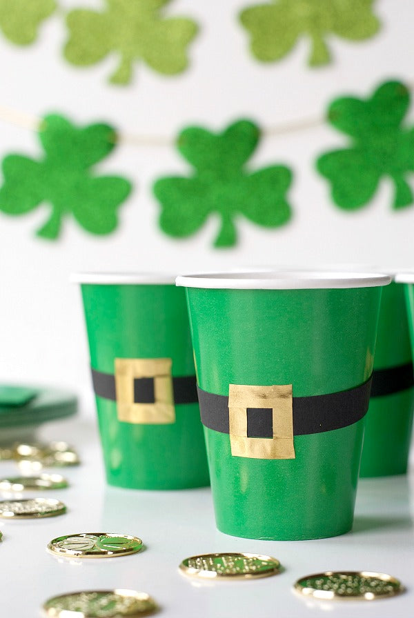 St. Patrick's Day Party Cups | St. Patty's Day party ideas | SatsumaDesigns.com #holidays