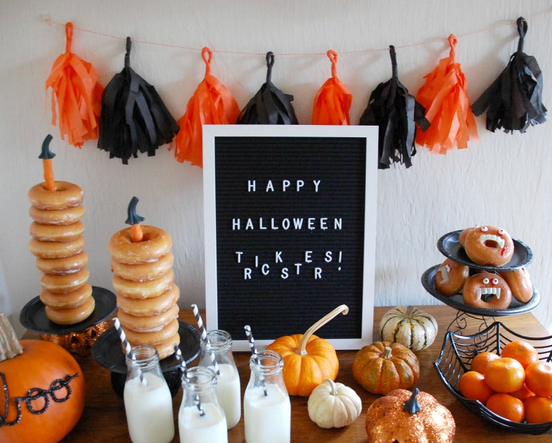 Click through to see how I made my Donut Be Tricked Halloween Party for Halloween Morning | Halloween Party | Party ideas | SatsumaDesigns.com #Halloween #donuts