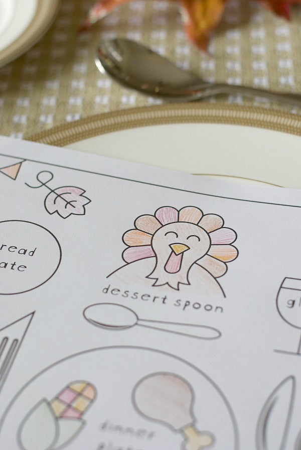 How to set a Thanksgiving Table coloring page | Coloring page teaches children how to set the table for Thanksgiving | Kids can help throughout the holiday season with a little guidance and support | #Thanksgiving #feast #setthetable #manners #howtosetthetable #holidaytable #tablescape #satsumadesigns.com