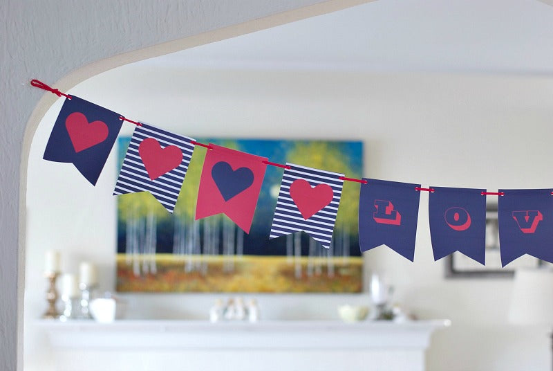 Navy and hot pink valentine banner for decorating. Easy printable in three styles for Valentine's day decor. #valentine #valentinesday #garland #banner #heart #love #printable #papercraft #satsumadesigns