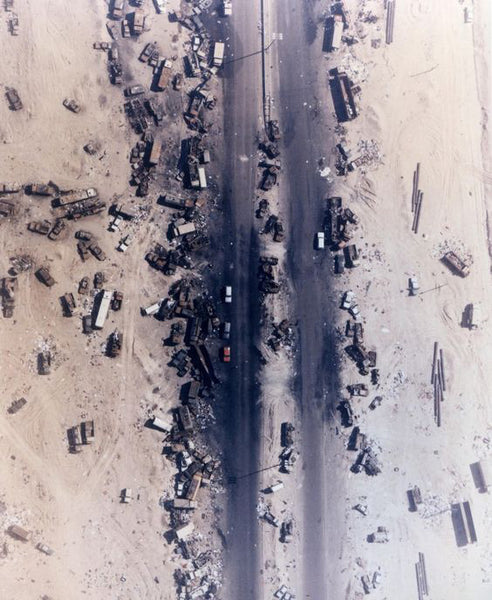 Highway of death Kuwait, desert storm, desert shield 