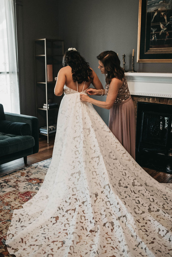 Tennessee elopement unique wedding dress
