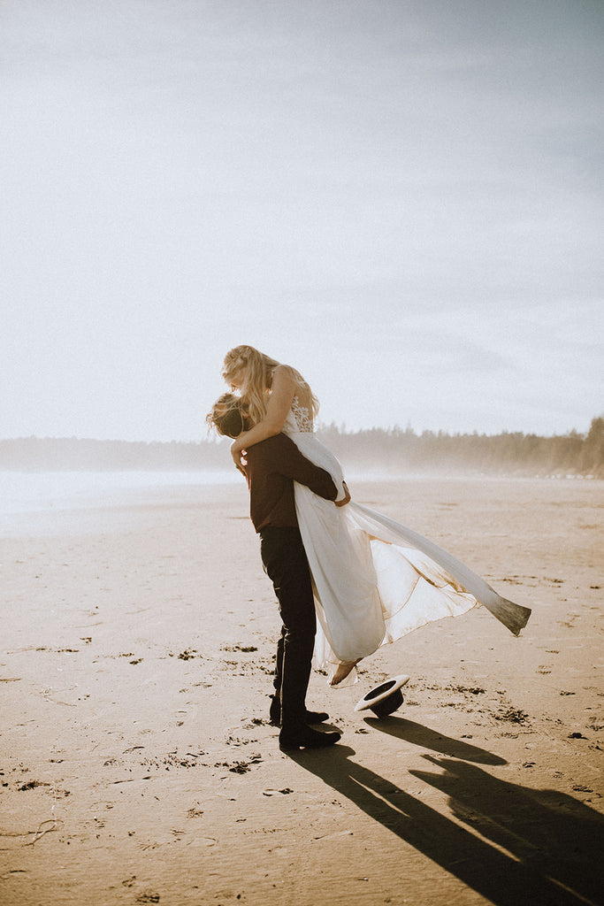 Truvelle the McLachlans Vancouver elopement