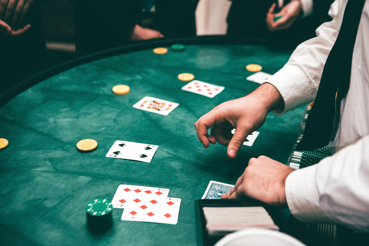 The Best Poker Tables of 2021 – IDS Online Shop