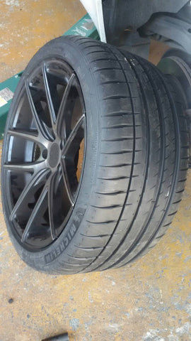 Michelin. Sport 4. 255/55R18. ราคา  8,500.-ยางปี16