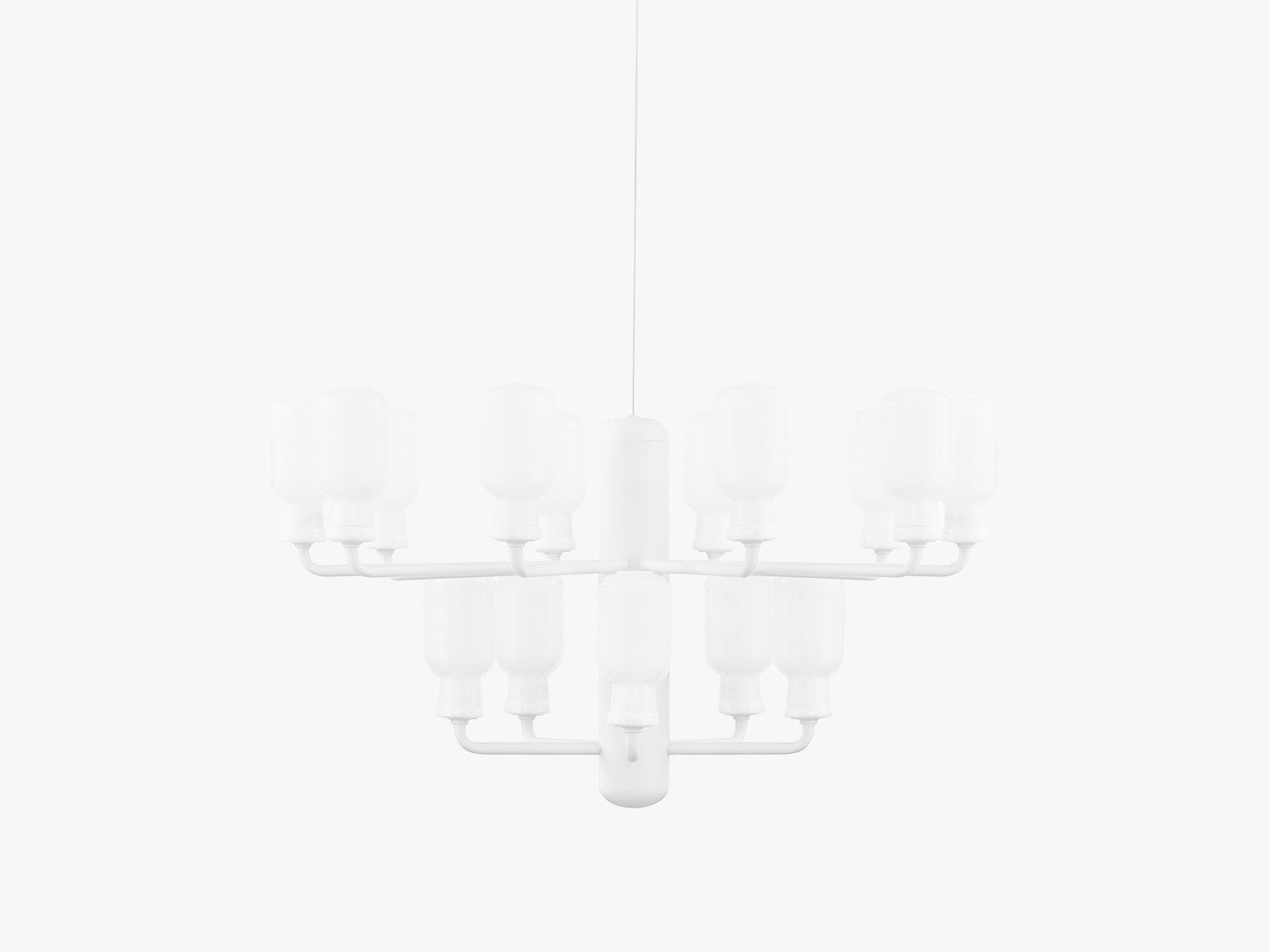 Amp Chandelier, White - Small fra Normann Copenhagen