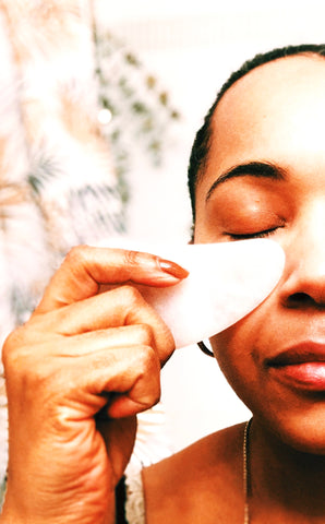 GUA SHA UNDER EYE LIFT