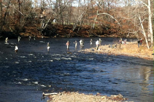 Fly fishing crowded river etiquette