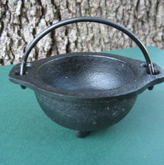 Cast iron cauldron