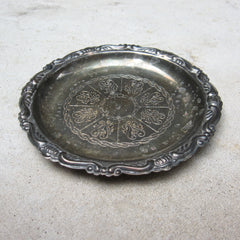 Small plate with tarnish