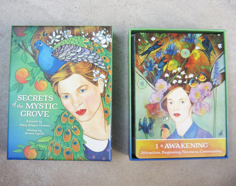 Oracle cards in box