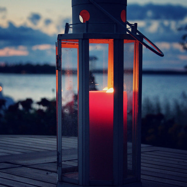 Red candles for new beginnings