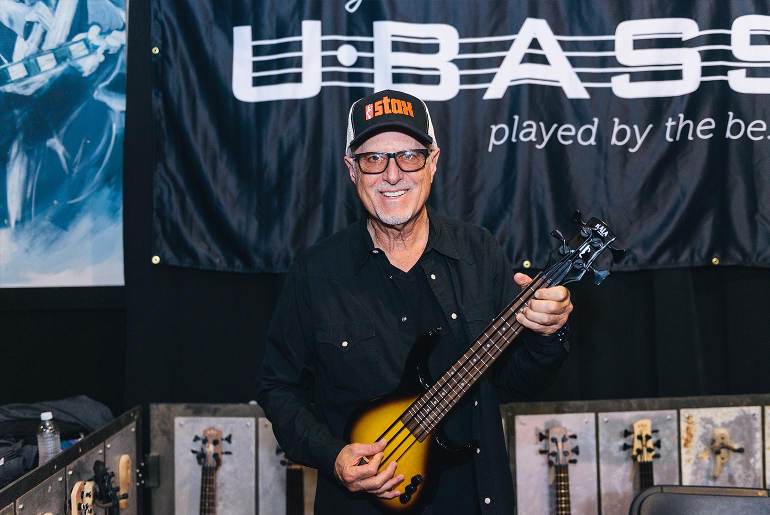 Bob Glaub (Jackson Browne, session bassist) with a U•Bass at the Kala booth at Bass Player LIVE! 2017