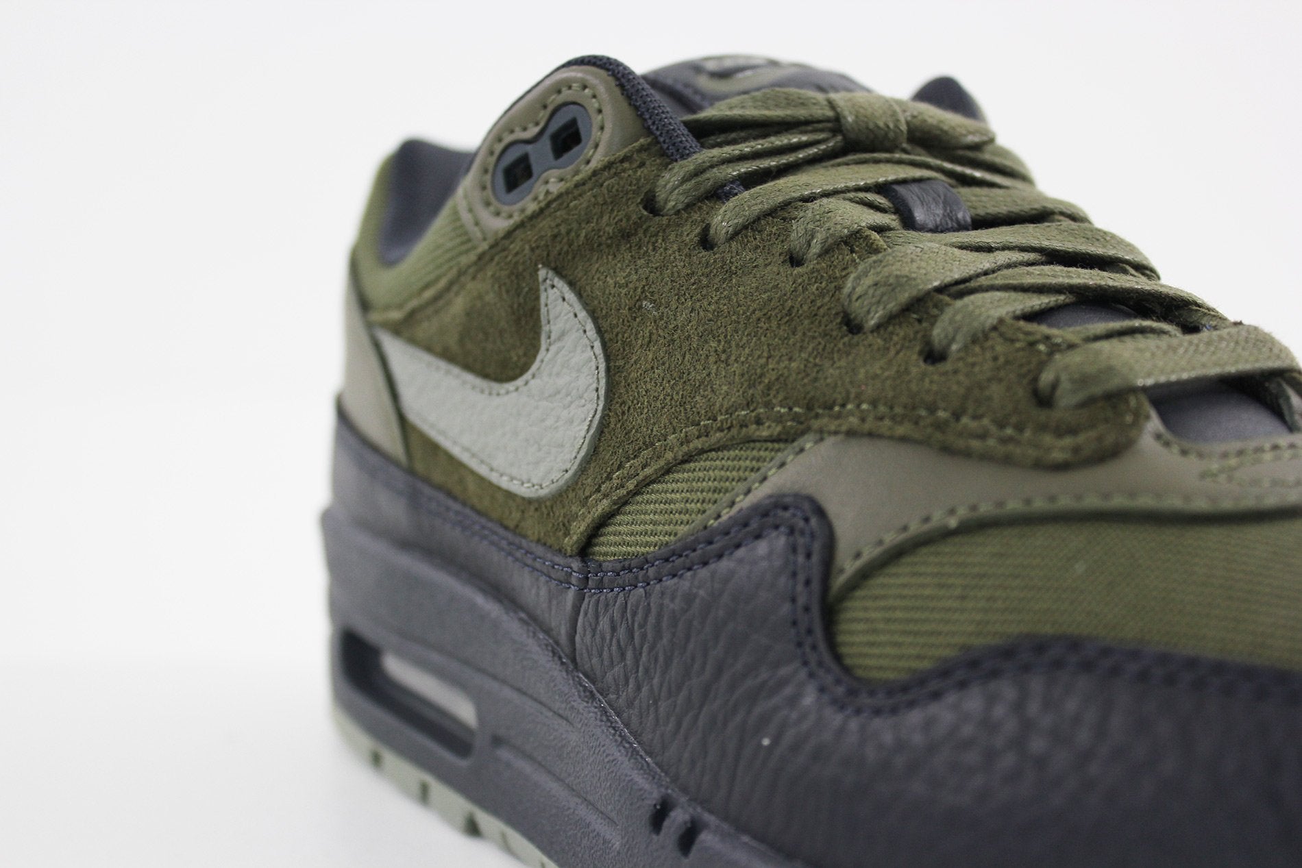 air max 1 premium olive