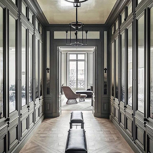 Kings of France 18th Century French Oak Flooring ressembles Reclaimed French Oak Flooring that marries with antique Belgian bluestone, French limestone floors, petite granite floors for classic English interiors, luxury, farmhouse and minimalist homes