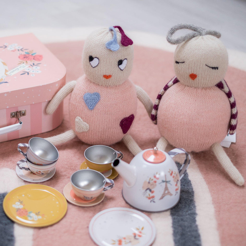 les parisiennes tea party set