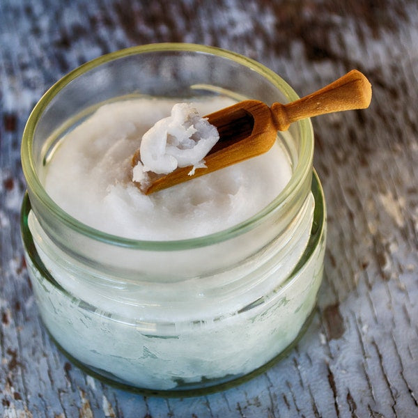 coconut oil help strengthen your hair and in turn help your lashes grow