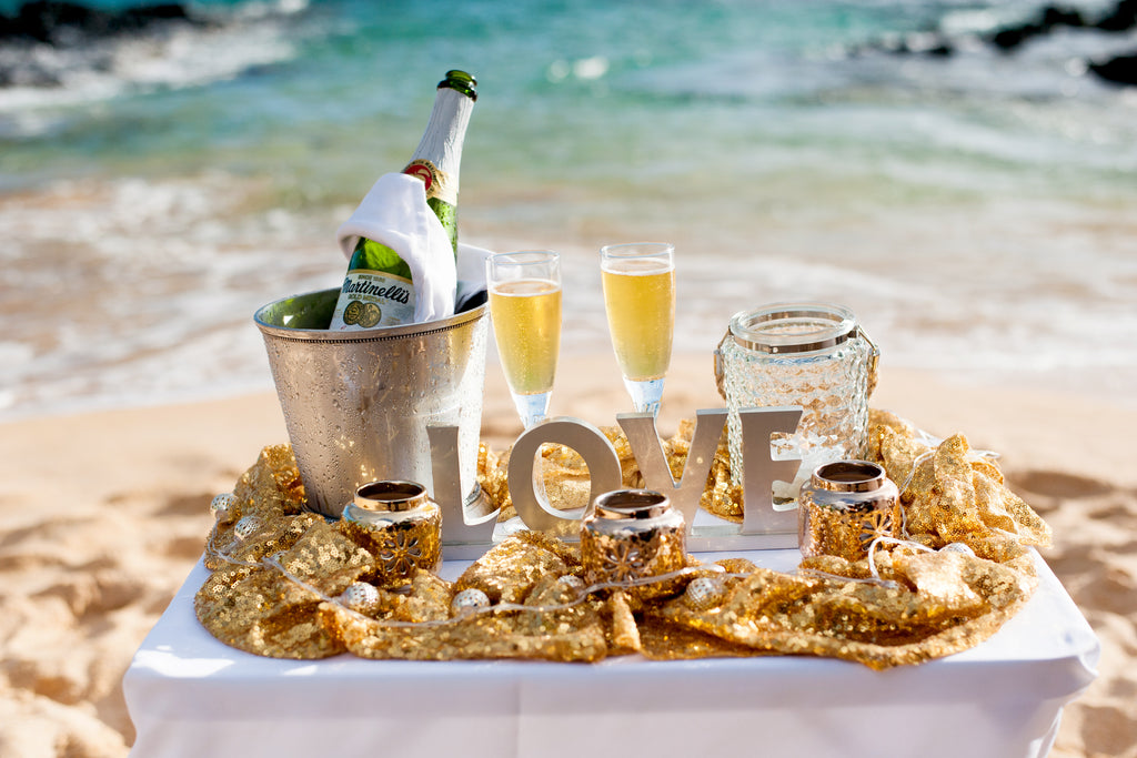 Sparkling Cider Toast in Maui, Hawaii