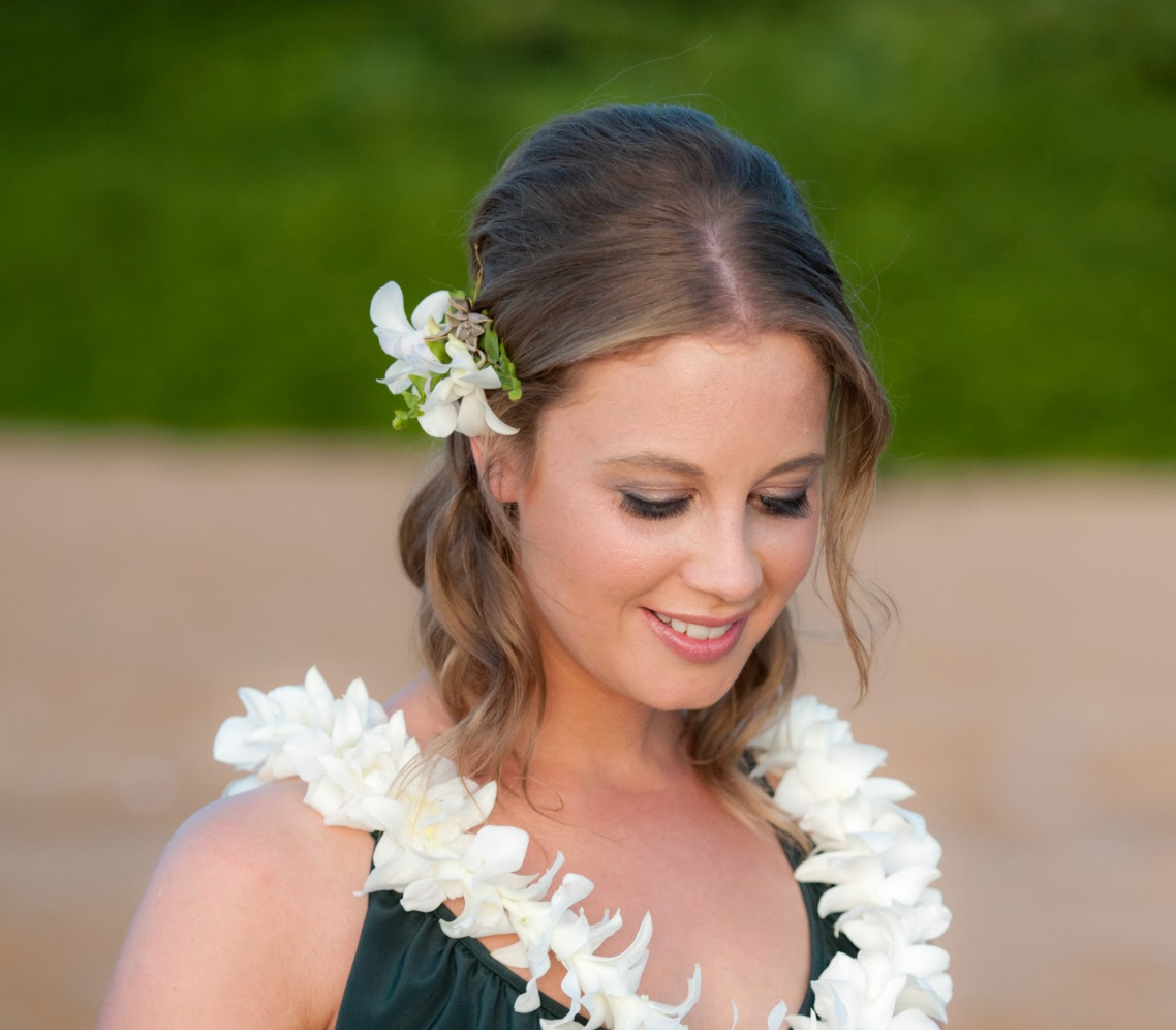 Brides Hair Flowers for your Hawaiian Beach Wedding! – Married with Aloha,  Hawaii