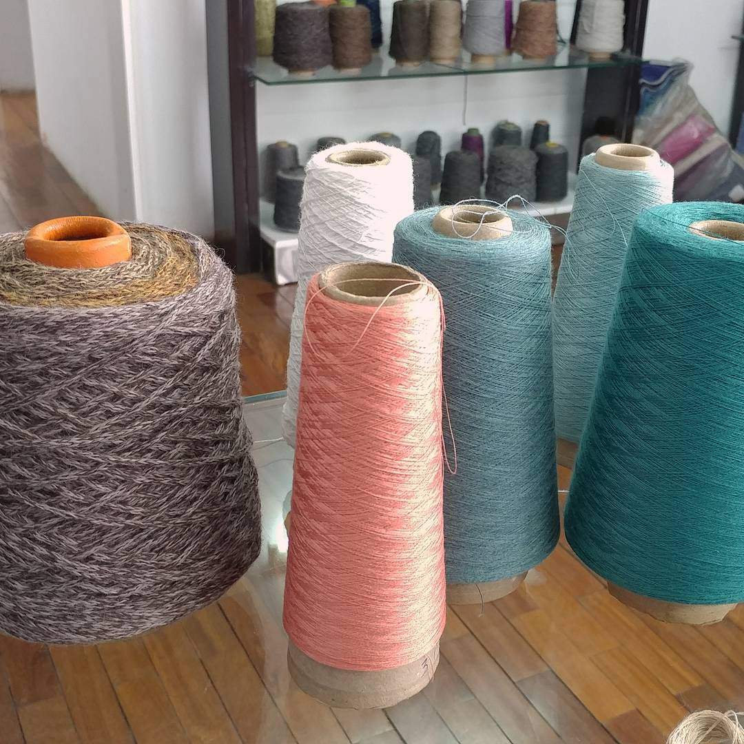 Selecting Yarns.