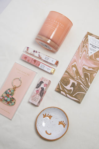 V-Day Flat Lay gift guide