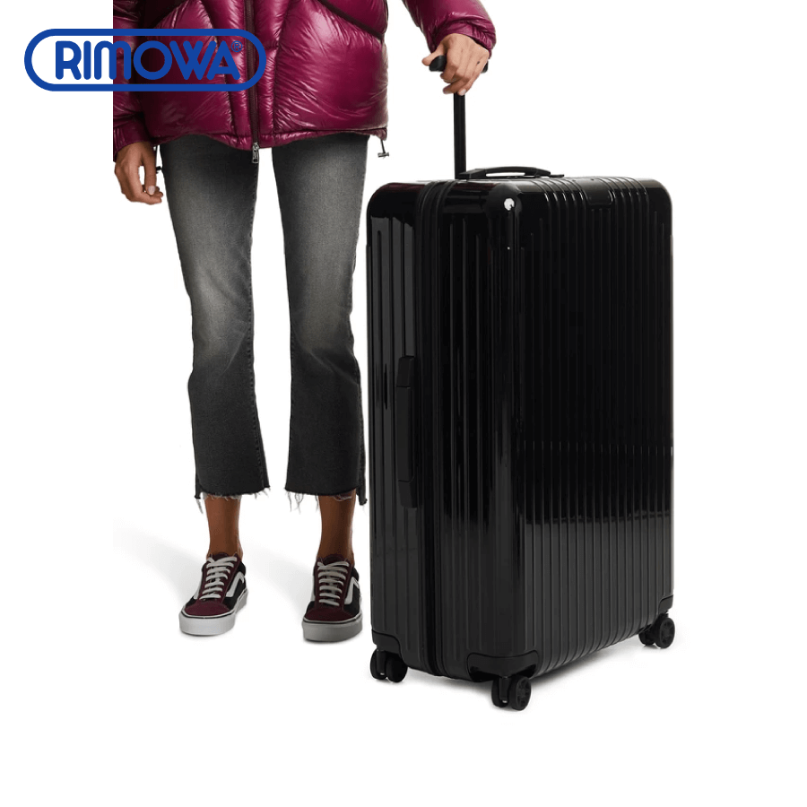 rimowa essential check in l review