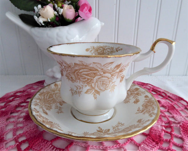 s Royal Albert Old Country Roses Gold Trim China Cup & Saucer Set