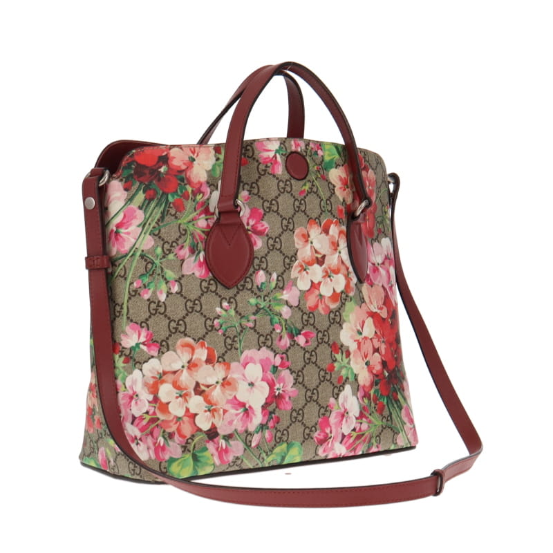 gucci gg supreme monogram blooms