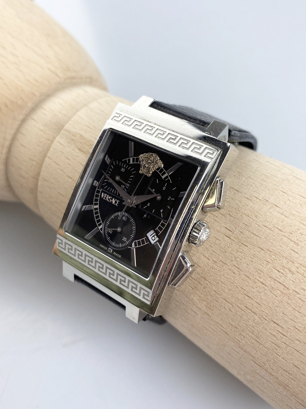 versace landmark watch