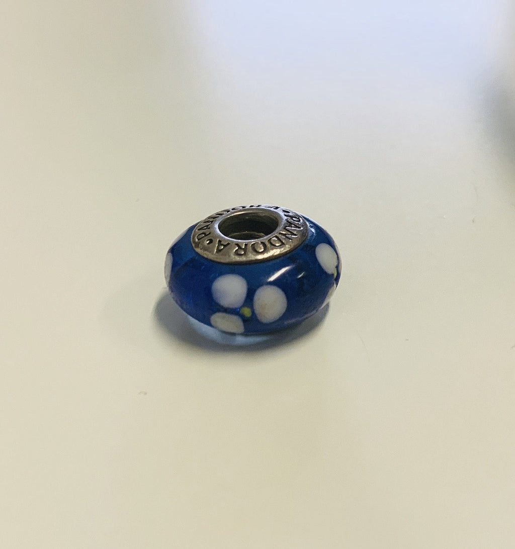 pandora murano blue