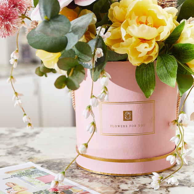 Featured image of post Designer Hat Box Flowers