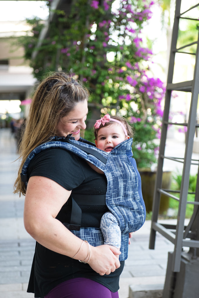 soft structured baby carrier