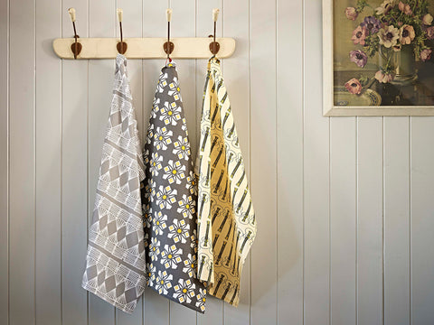 Linen Union Patterned Tea Towels in Grey and Yellow