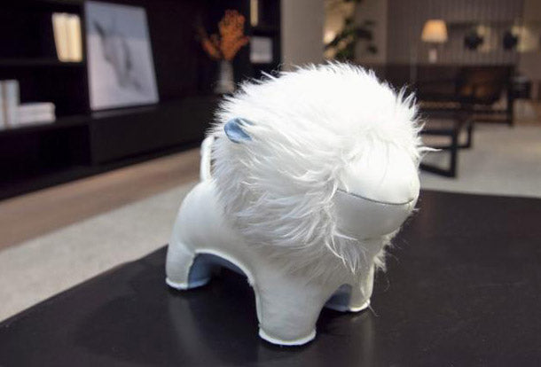  Handmade cute animal leather stuffed  lion home decoration 