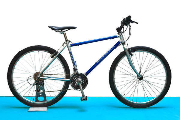 trax hybrid bike